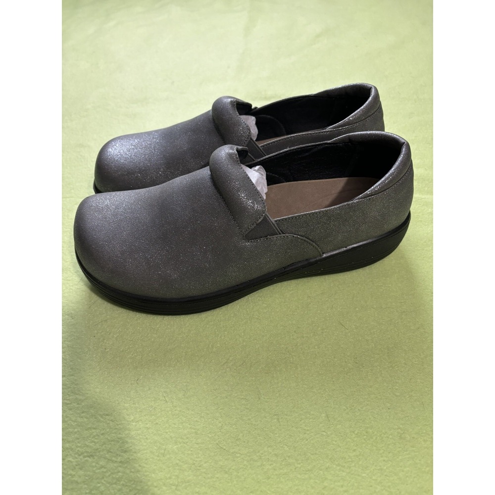 Savvy Nursing Shoes Women's Daisy Clogs Size 10M Pewter Sparkle Slip Resistant